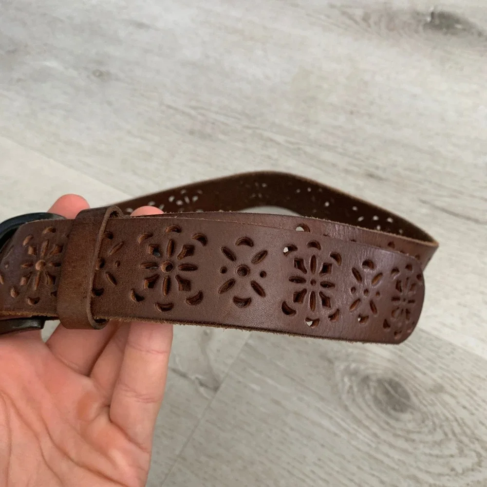 Full Grain Brown Leather Floral Cutout Belt S/M Boho Western Cottagecore